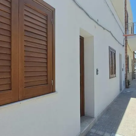 Savoia 185 Small Apartment *